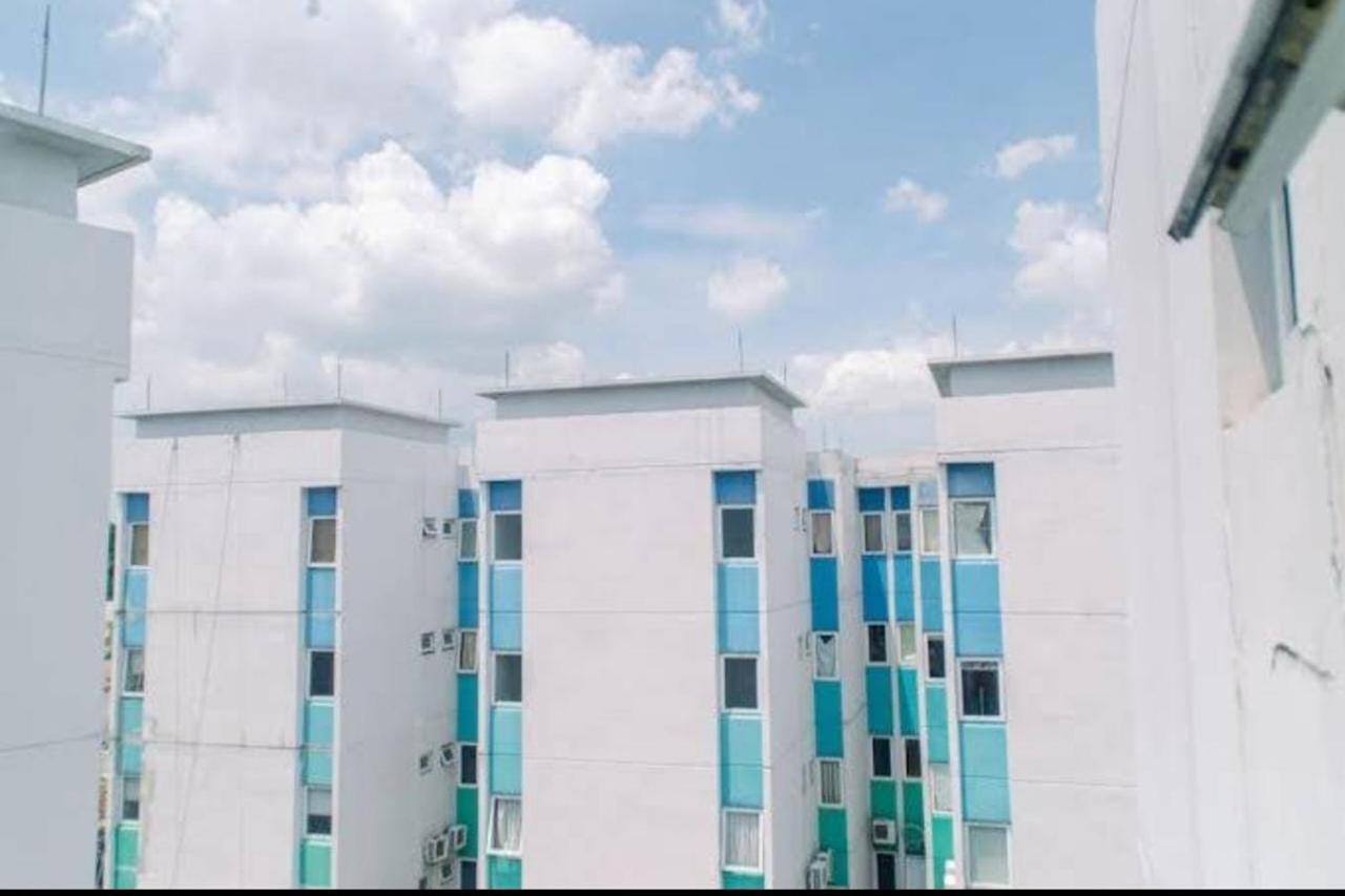 Barata Hotel Near Bandara Soekarno Hatta Tangerang Bagian luar foto
